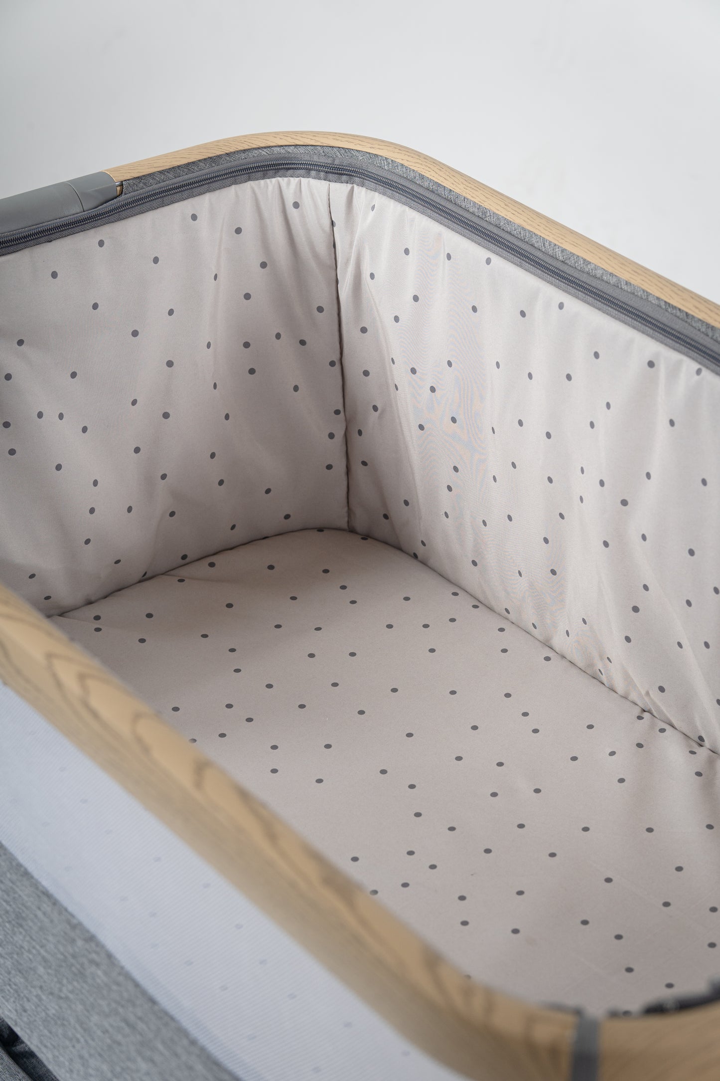 Dreamtime Sleeper – Charcoal